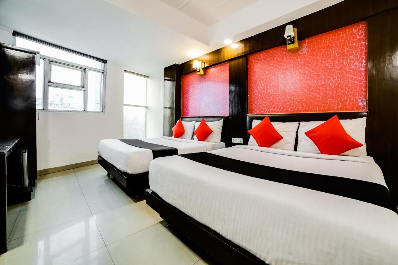 Capital O 6408 Hotel Delhi Heart نيودلهي المظهر الخارجي الصورة