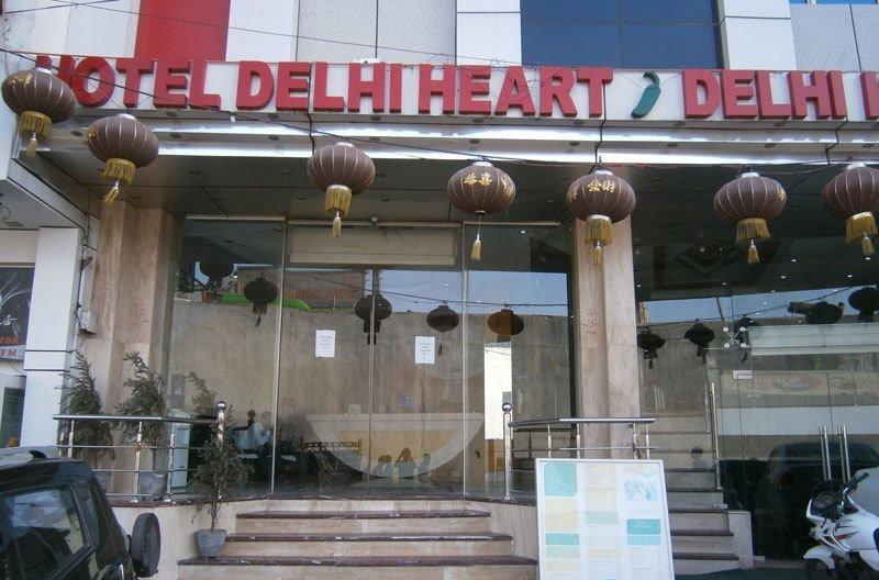Capital O 6408 Hotel Delhi Heart نيودلهي المظهر الخارجي الصورة