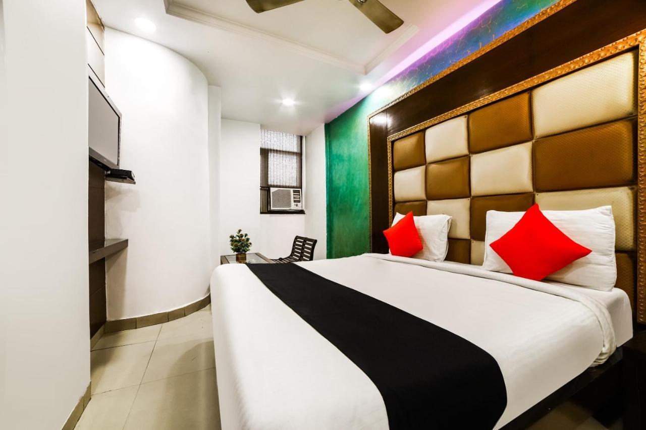 Capital O 6408 Hotel Delhi Heart نيودلهي المظهر الخارجي الصورة