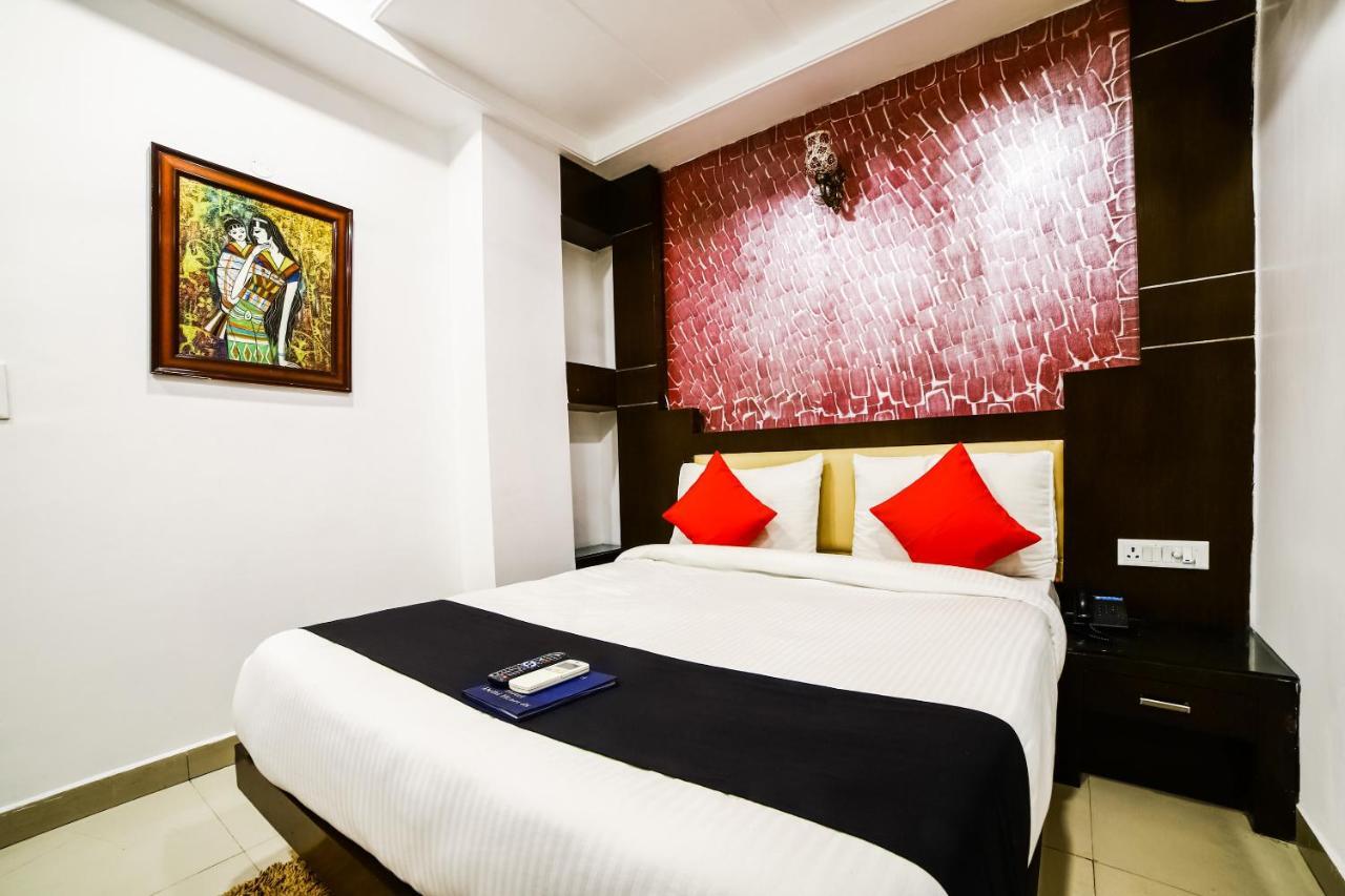 Capital O 6408 Hotel Delhi Heart نيودلهي المظهر الخارجي الصورة