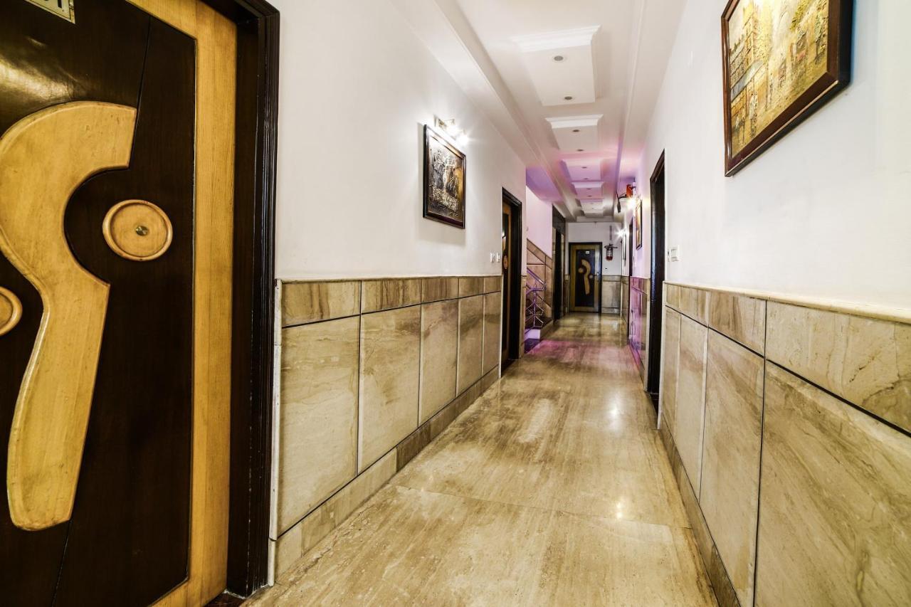 Capital O 6408 Hotel Delhi Heart نيودلهي المظهر الخارجي الصورة